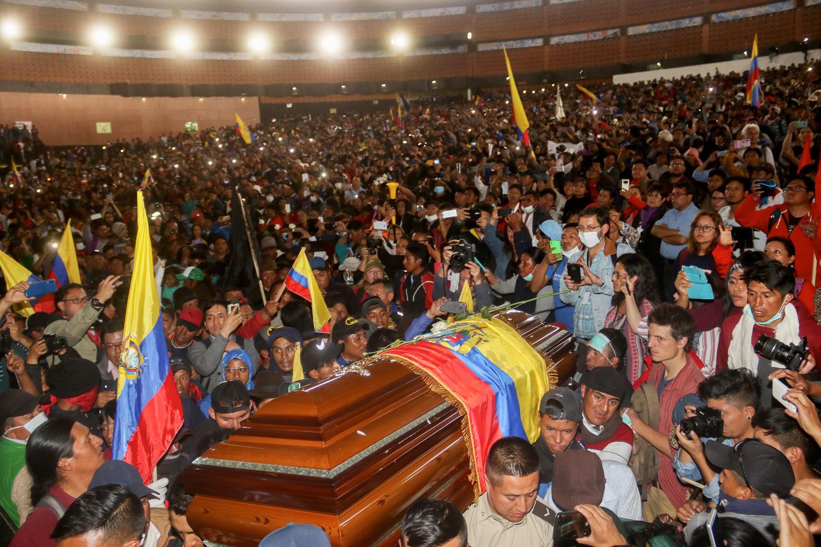 Imagen 14 “Karen Toro”, “Karina Acosta”, “Hamilton López”, (Ágora). Fotogramas del documental Octubre: los encuadres de una protesta. (2021, 86 min.)